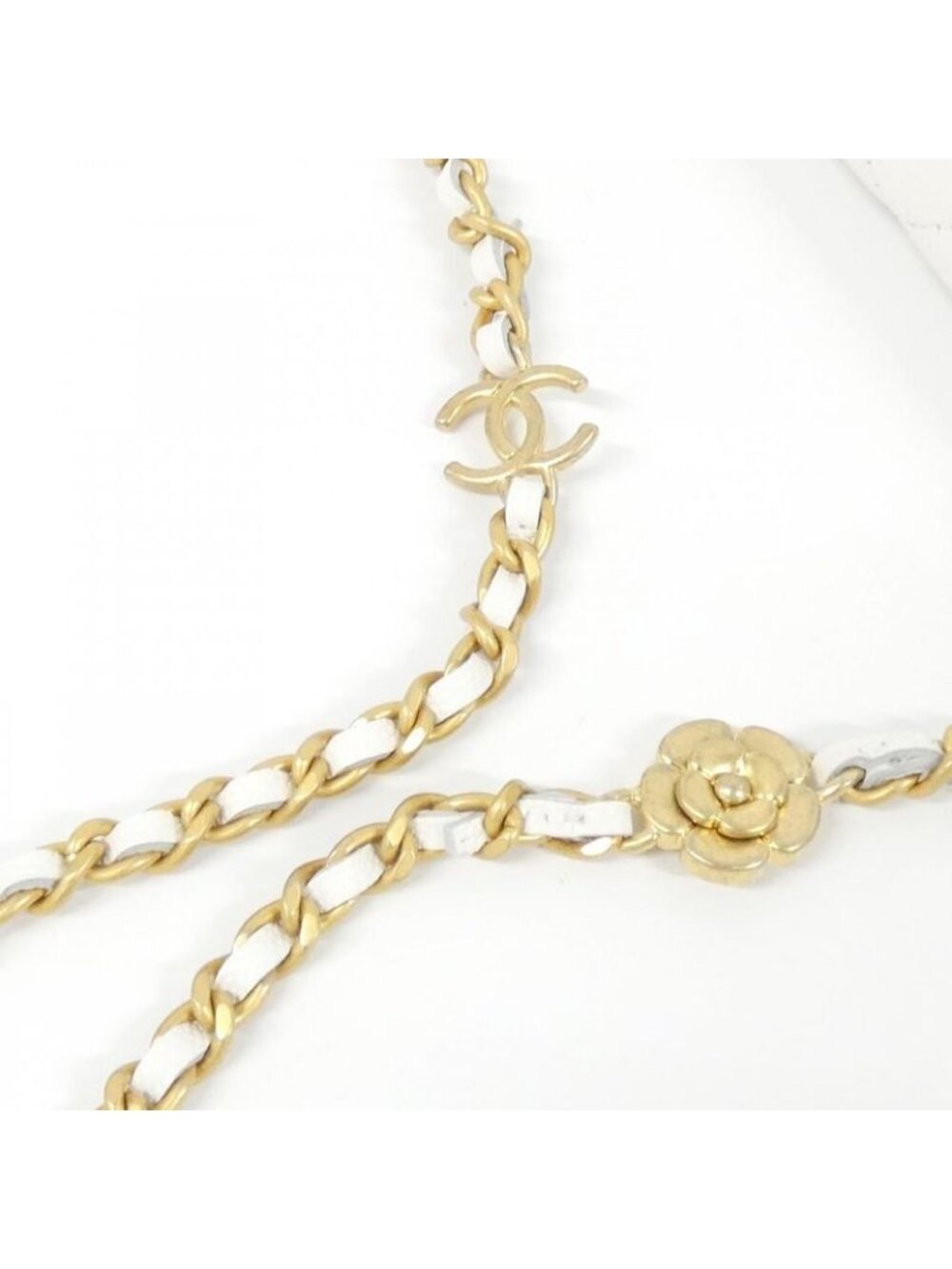 Chanel Chain Clutch Gold - Picture 6 of 8
